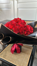 Load image into Gallery viewer, 50 Glitter Red Rose Bouquet