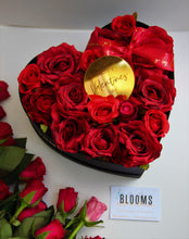 Load image into Gallery viewer, Valentine's Heart Shaped Rose Box