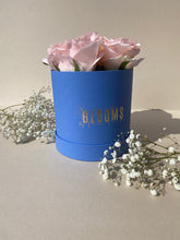 Load image into Gallery viewer, Small Luxury Silk Rose Box