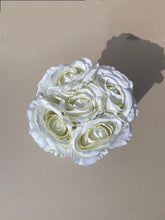 Load image into Gallery viewer, Small Luxury Silk Rose Box