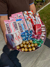 Load image into Gallery viewer, Premium Chocolate and Treat Mix