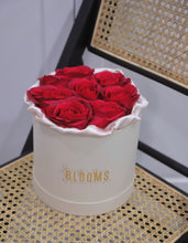 Load image into Gallery viewer, Luxury Silk Rose Box