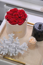 Load image into Gallery viewer, Luxury Silk Rose Box