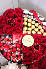 Load image into Gallery viewer, Luxury Rose and Chocolate box