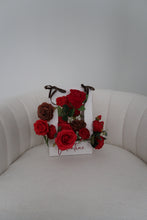 Load image into Gallery viewer, Rose basket
