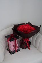 Load image into Gallery viewer, Rose bouquet &amp; Rose Bear Package

